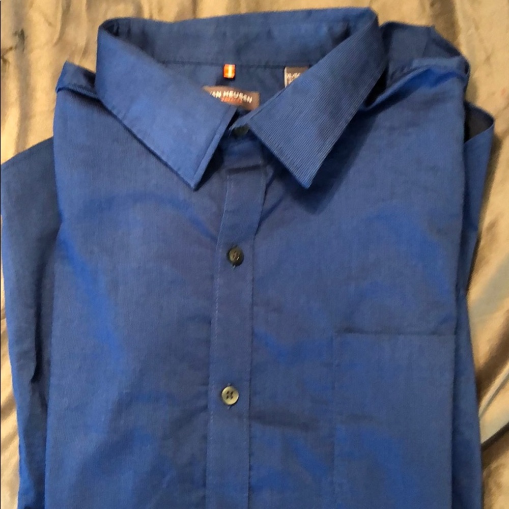 Van Heusen button up, long sleeve.